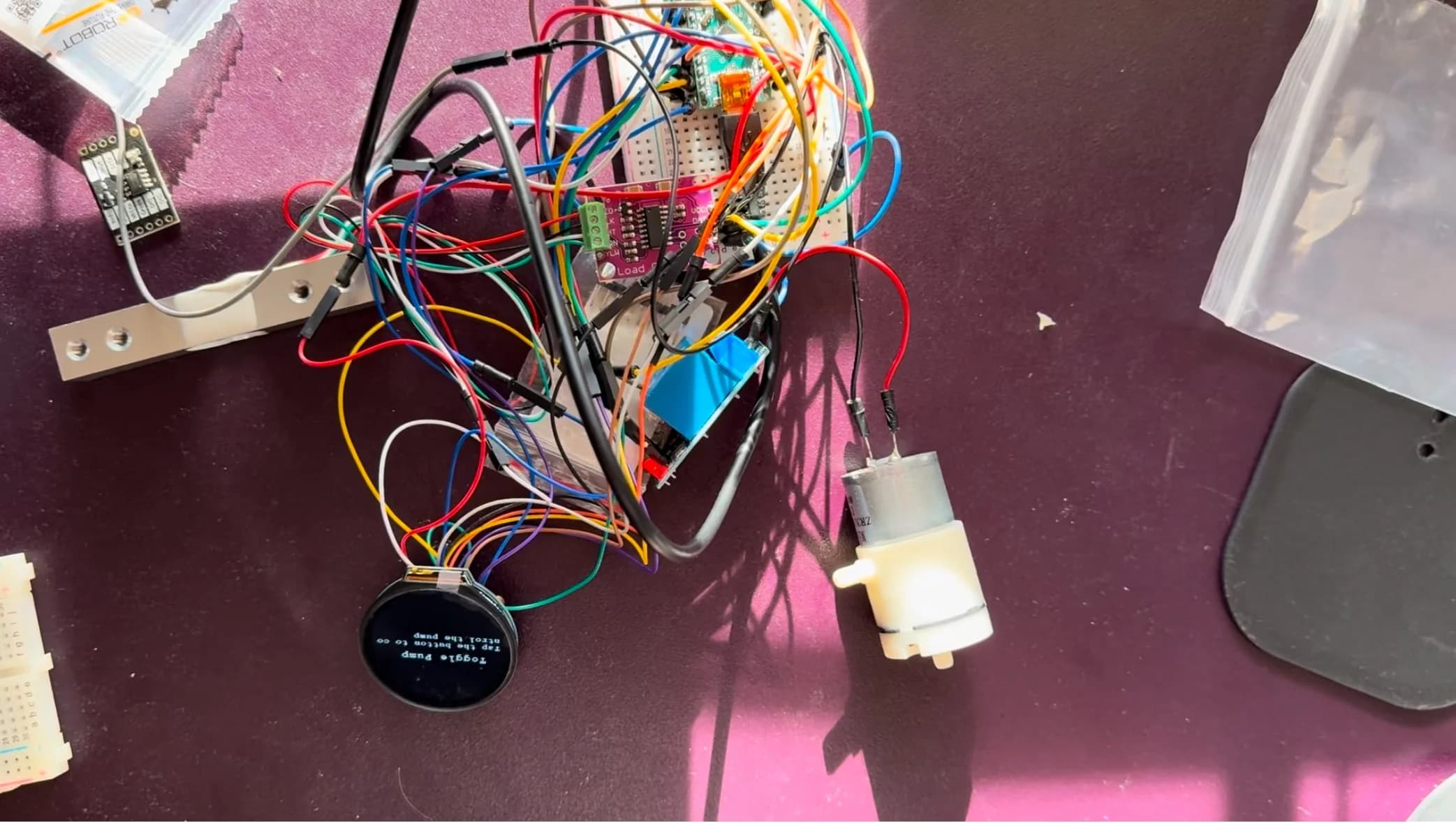 Internal electronics incl. display, airpump, relay and Arduino Nano